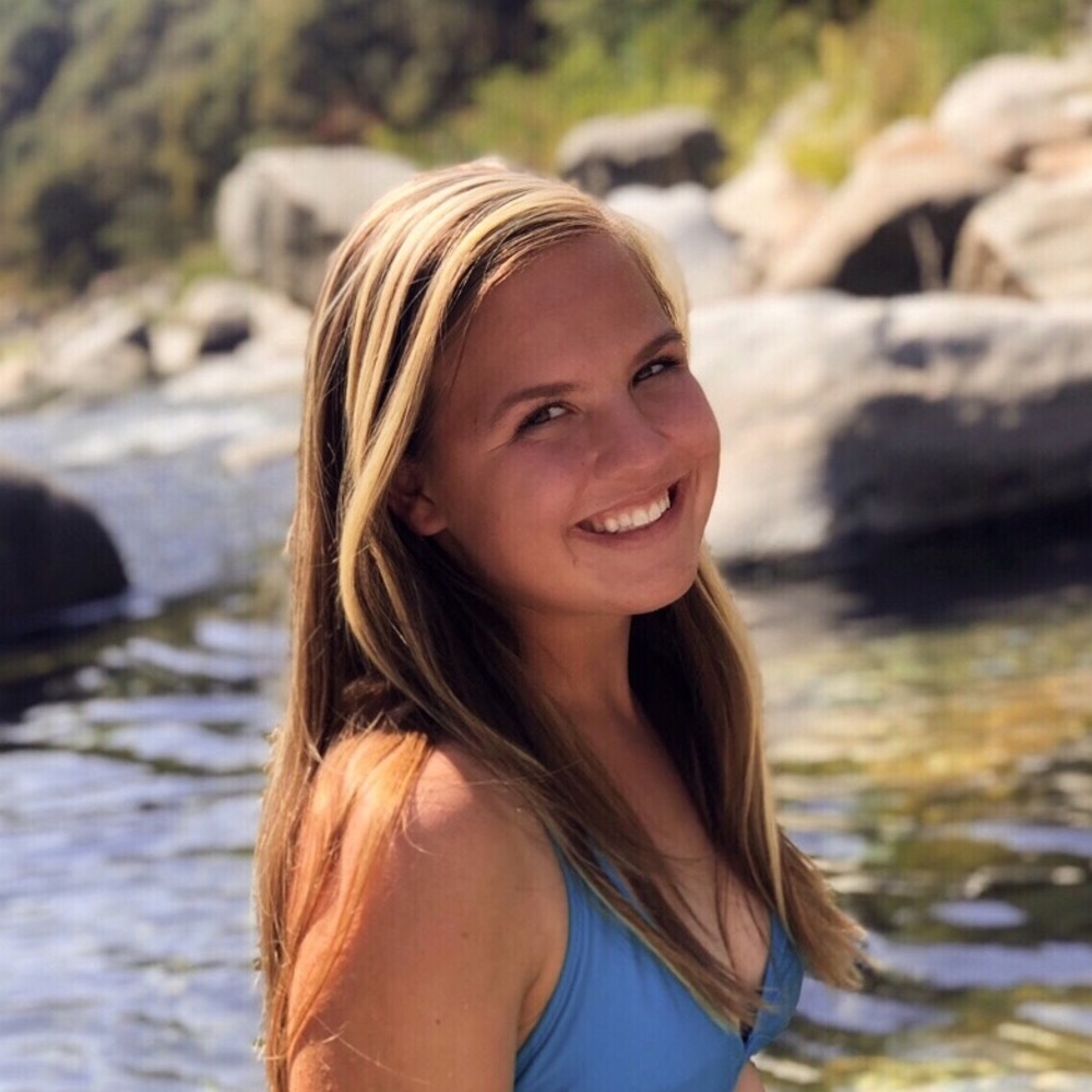 Meet your Posher, Danielle